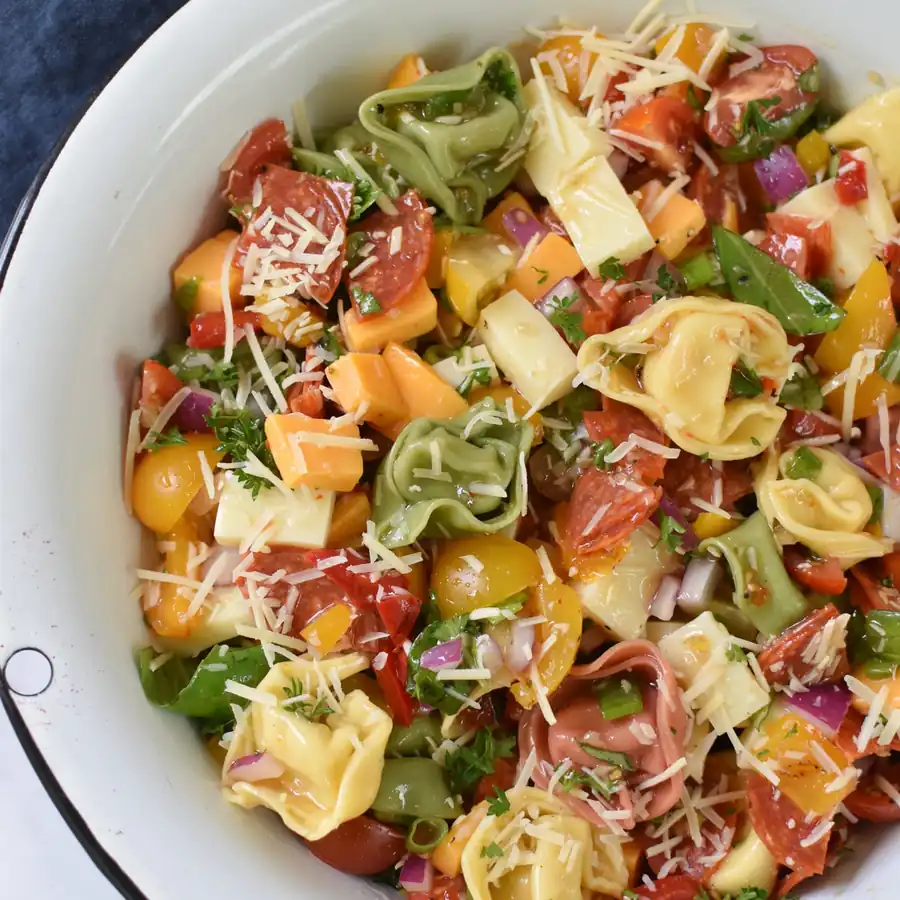 Healthy Easy Italian Tortellini Salad – A Fresh, Creamy Garden Feast